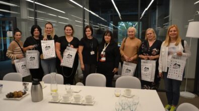 Bibliotekarki zwiedzają Mediatekę.