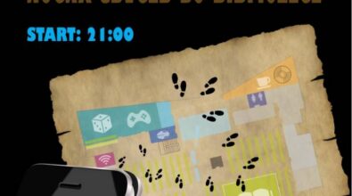 Plakat promujący podchody biblioteczne podczas Nocy Bibliotek. Na zdjęciu kolorowe napisy i mapa.